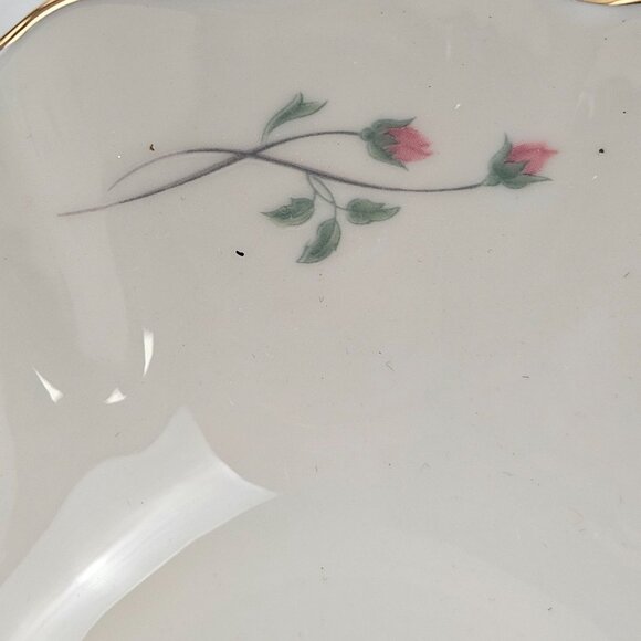 Lenox Rose Manor Scalloped Bowl Cream Pink Rose Floral Gold Trim Made in USA - Picture 8 of 9